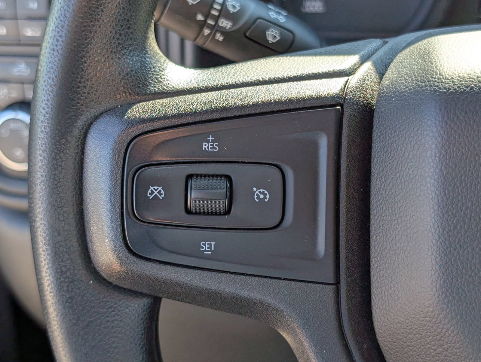 Used 2020 Chevrolet Silverado 1500 Custom w/ Custom Value Package AWD/4WD image 20