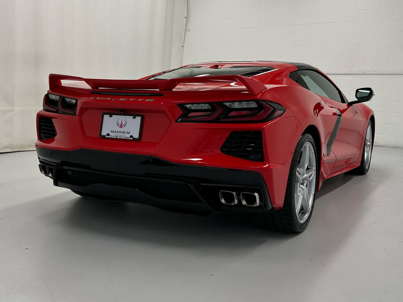 Used 2021 Chevrolet Corvette Stingray Premium Cpe w/ Z51 Performance Package RWD image 6