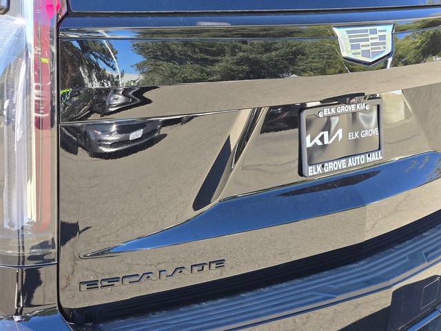 Used 2024 Cadillac Escalade ESV Sport Platinum w/ LPO, ONYX Package AWD/4WD image 4
