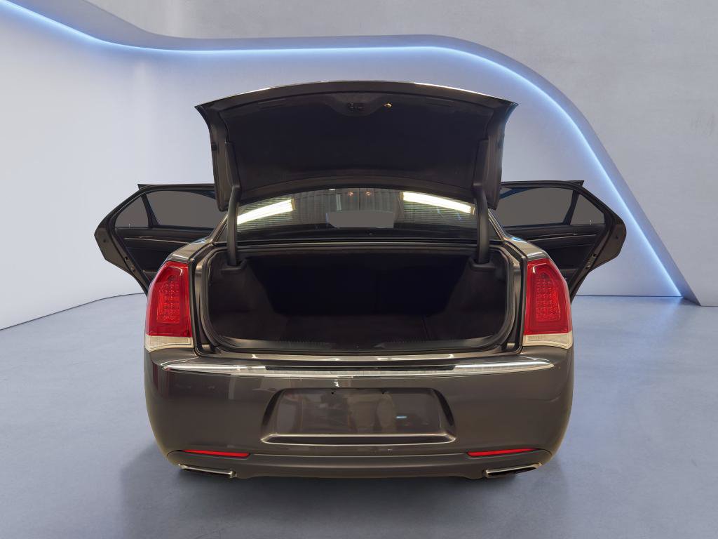 Used 2017 Chrysler 300 C AWD/4WD image 13