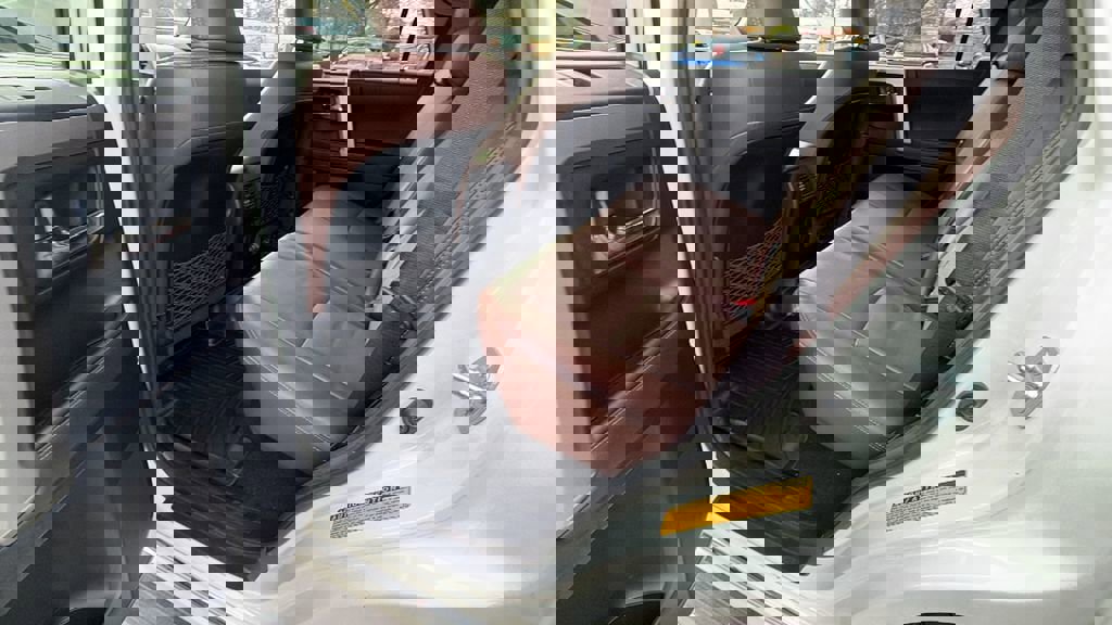 Used 2021 Toyota 4Runner Limited image 21