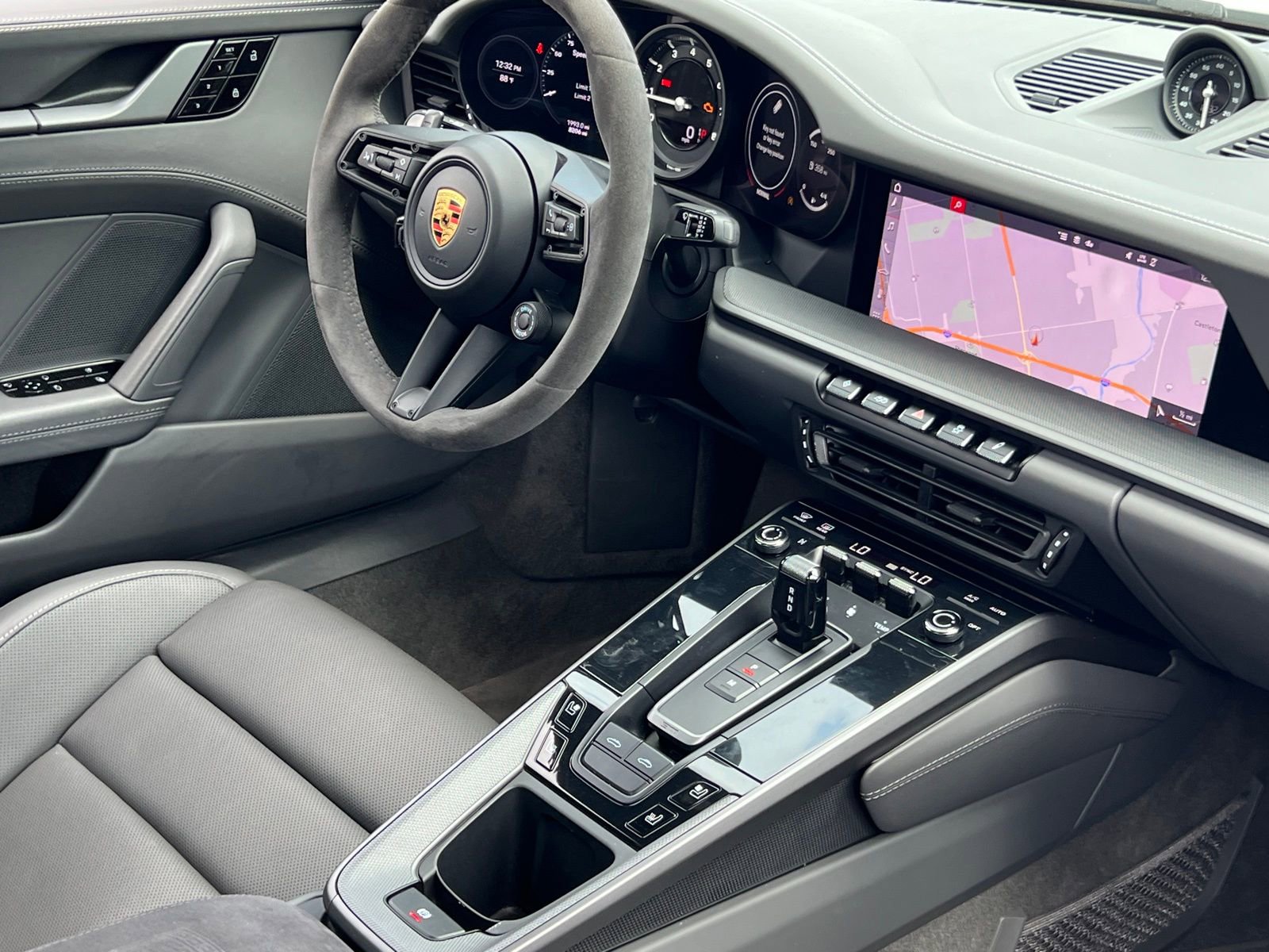 Certified 2021 Porsche 911 Targa 4S w/ Premium Package image 15