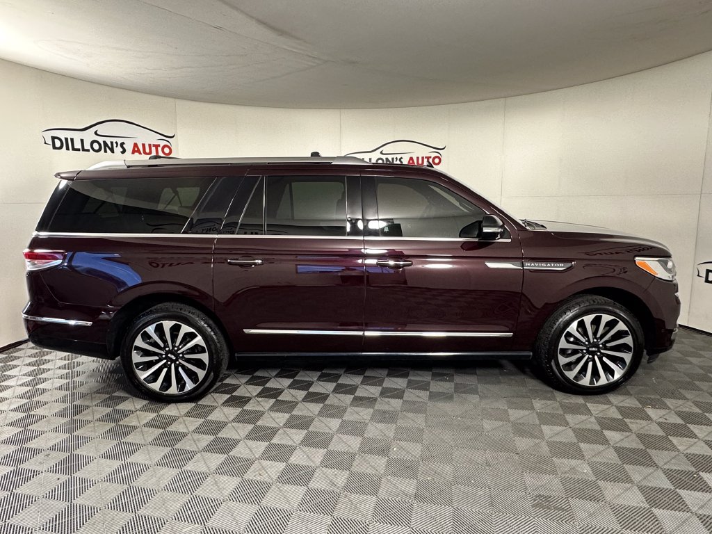 Used 2024 Lincoln Navigator L Reserve AWD/4WD image 10