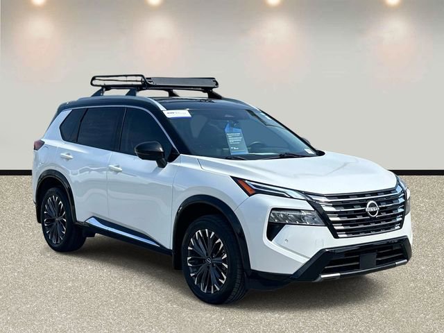 Used 2024 Nissan Rogue Platinum w/ Platinum Premium Package image 3