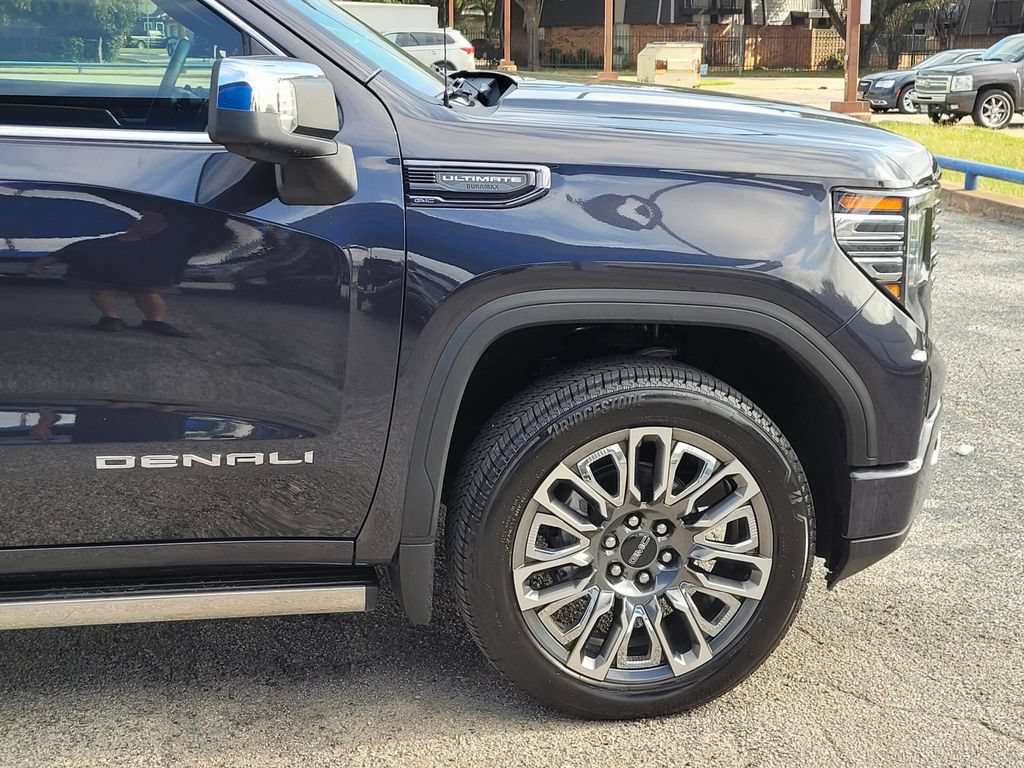 Used 2026 GMC Sierra 1500 Denali Ultimate AWD/4WD image 7