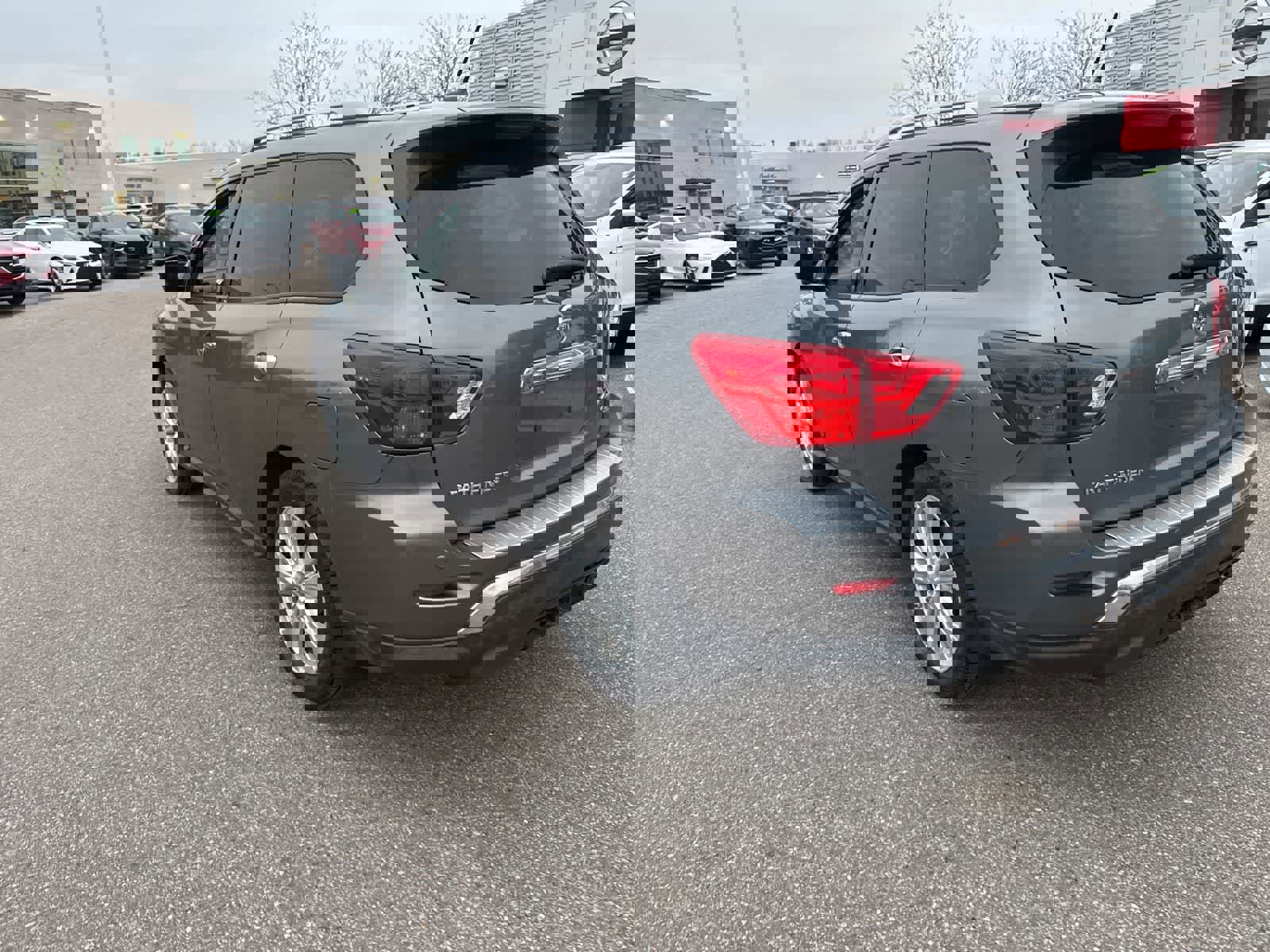 Used 2018 Nissan Pathfinder SL w/ SL Premium Package image 7