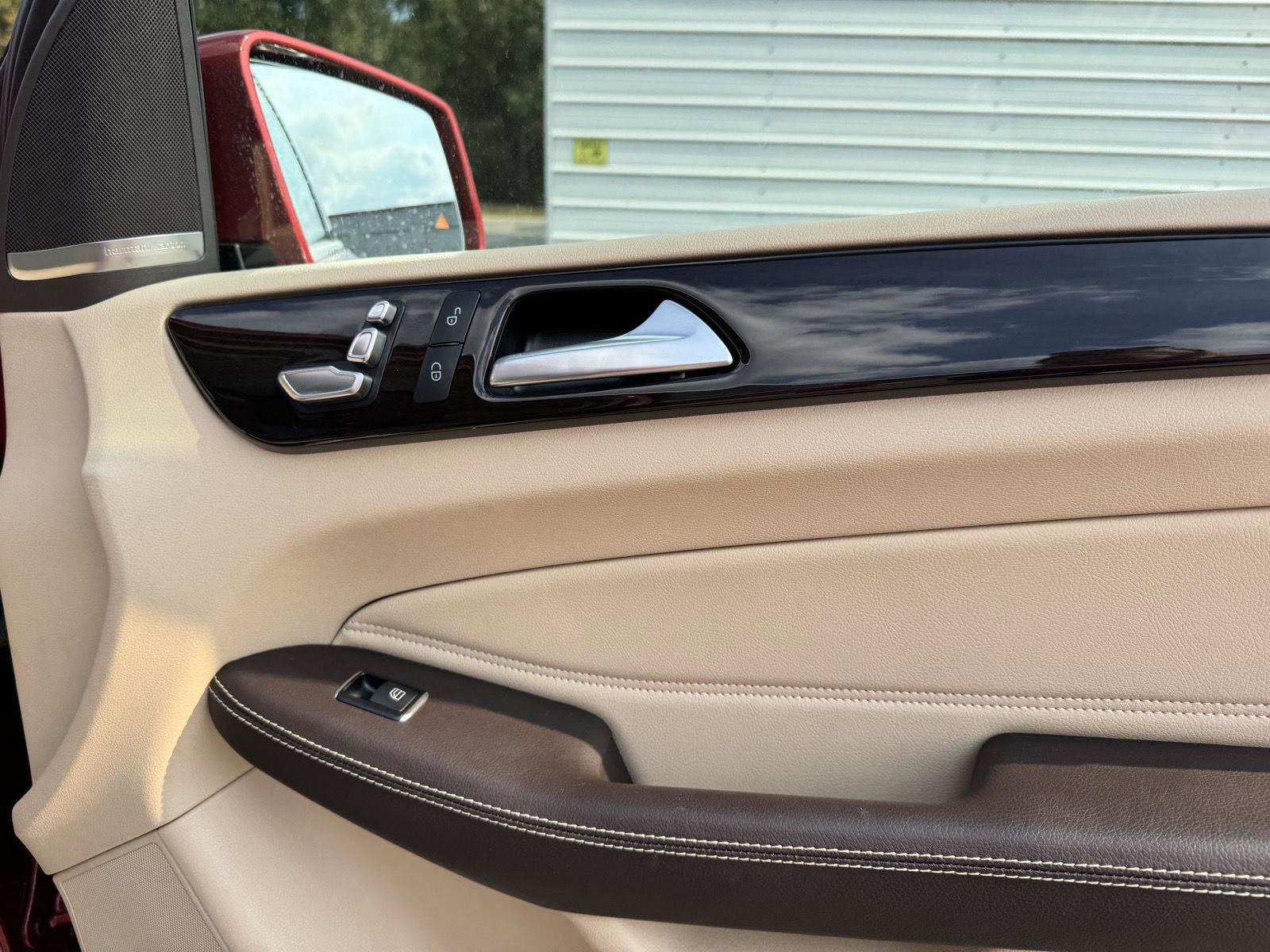 Used 2018 Mercedes-Benz GLE 350 image 26