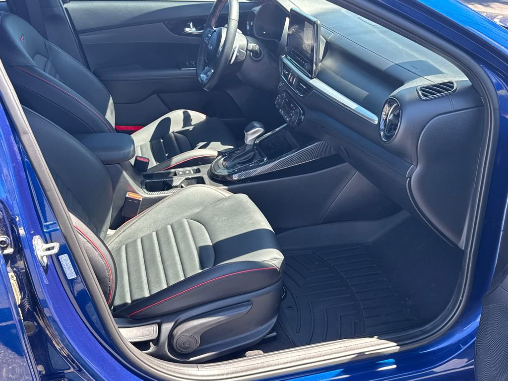 Used 2024 Kia Forte GT w/ GT2 Package image 13