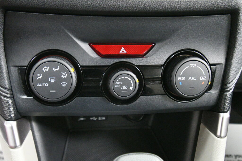 Used 2022 Subaru Forester Base image 15