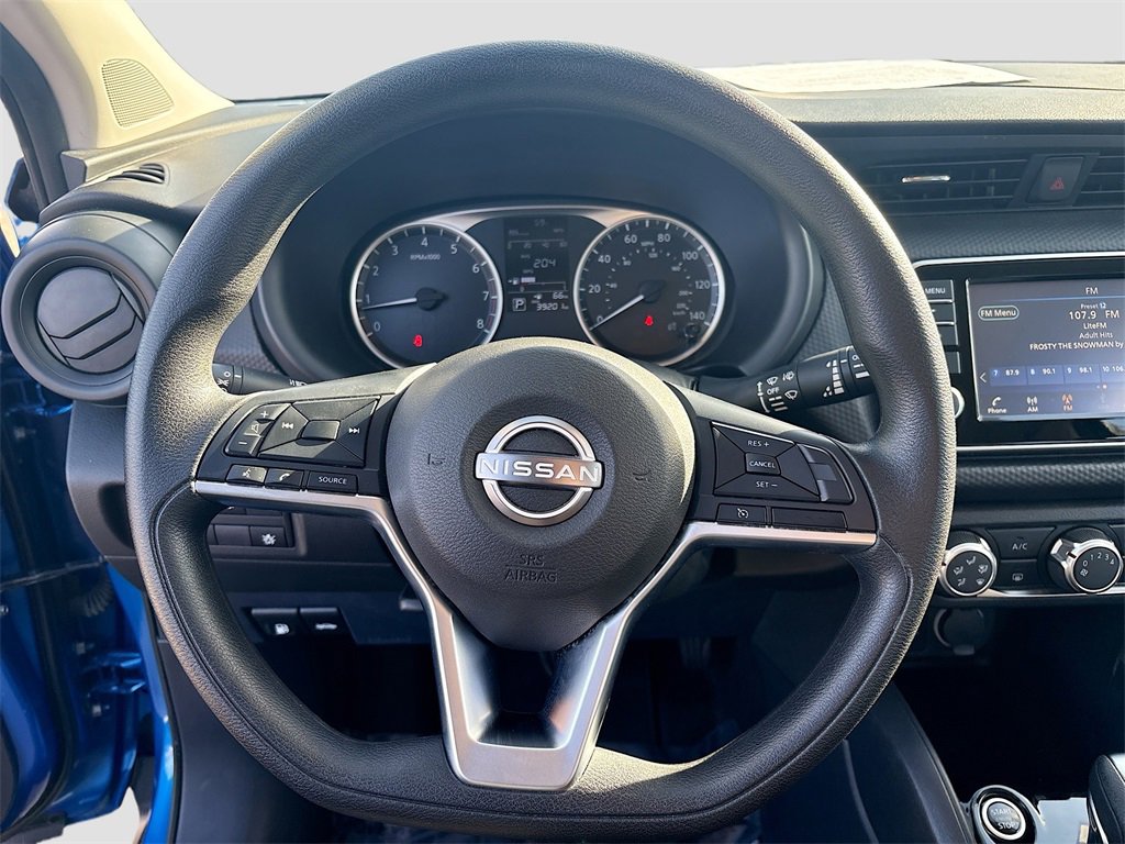 Used 2022 Nissan Kicks S image 11