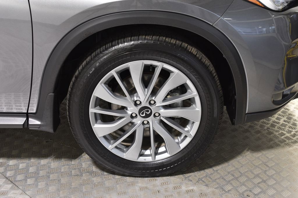 Certified 2025 INFINITI QX50 Pure image 38