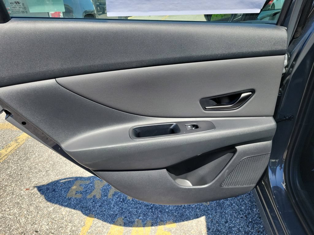 Used 2026 Hyundai Elantra Sport w/ Cargo Package FWD image 7