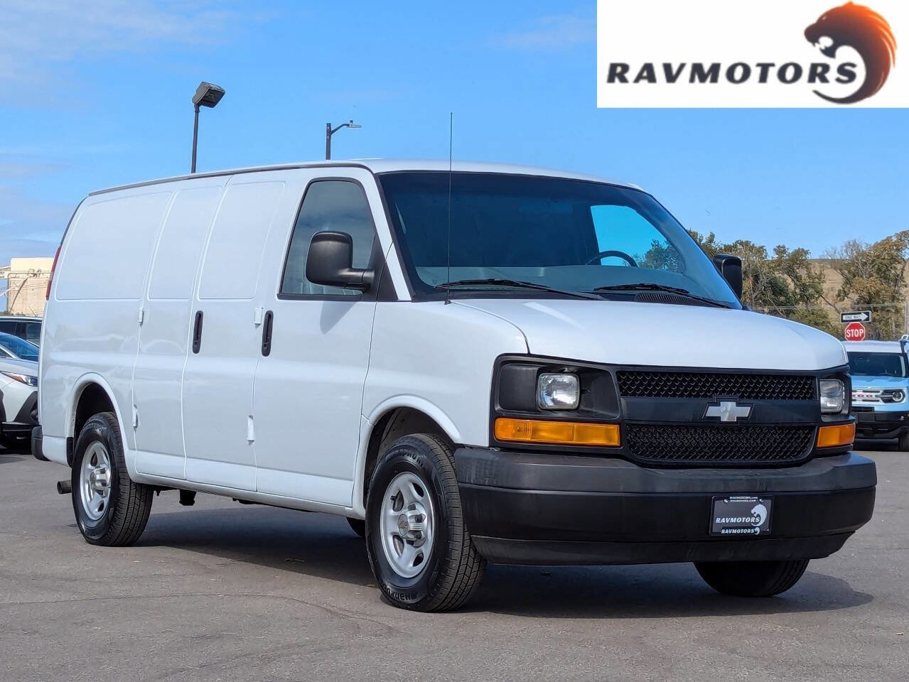 Used 2004 Chevrolet Express 1500 RWD image 6