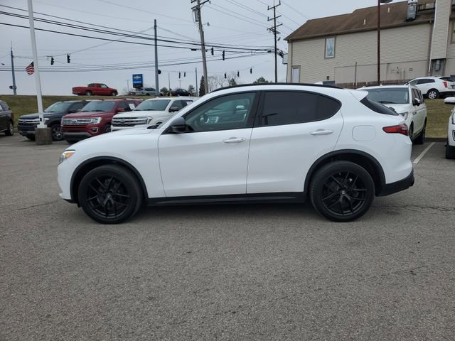 Used 2019 Alfa Romeo Stelvio w/ Nero Edizione image 7