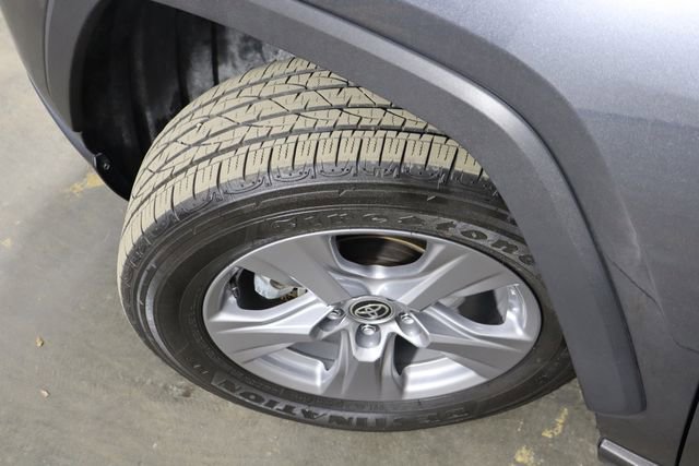 Used 2024 Toyota RAV4 XLE w/ Convenience Package image 41