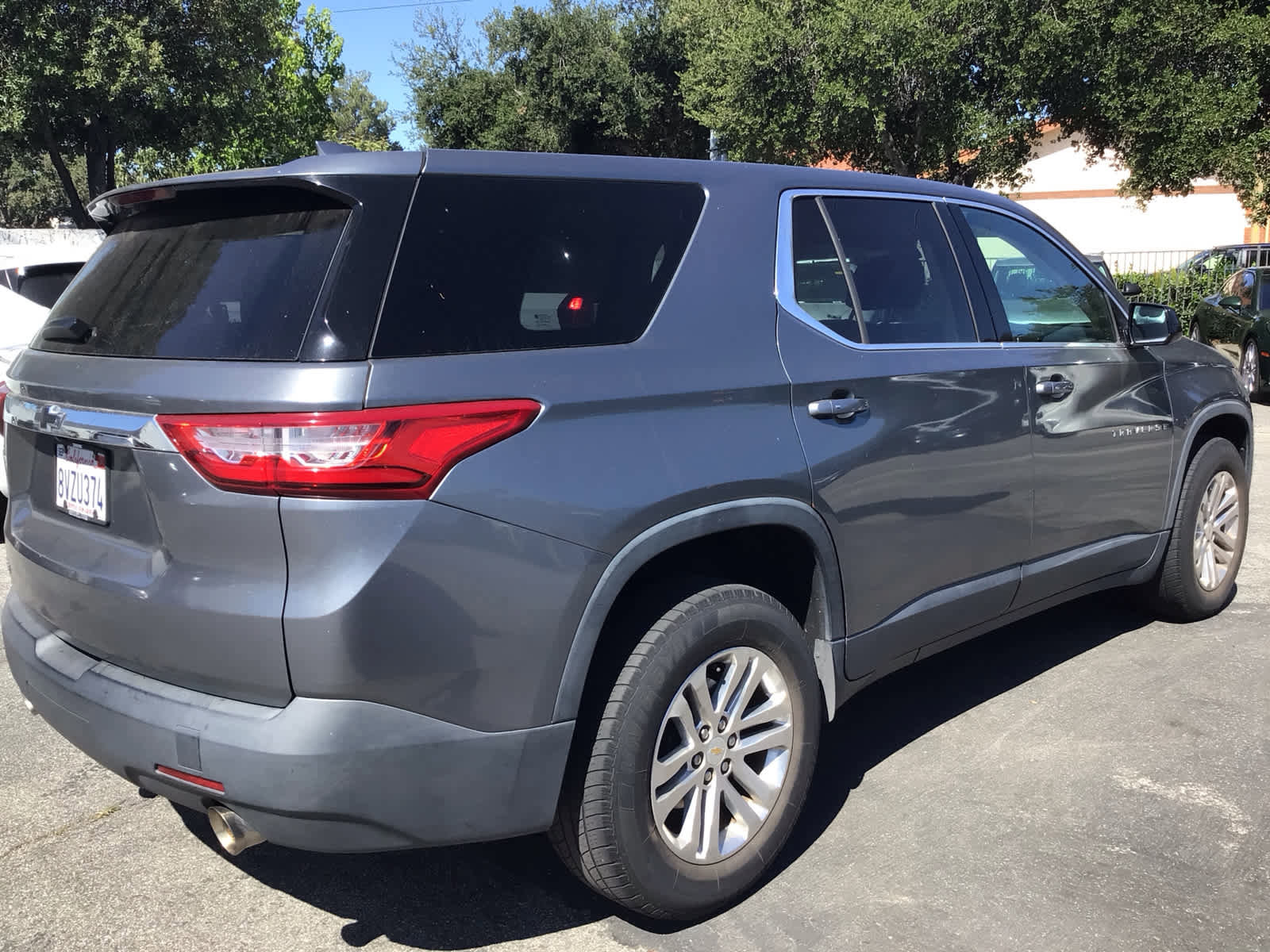 Used 2019 Chevrolet Traverse LS FWD image 4