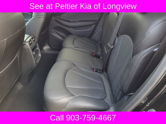 Used 2019 Buick Envision Essence FWD image 19