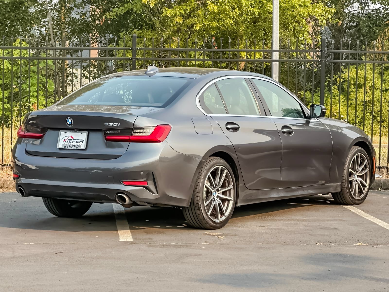Used 2021 BMW 330i xDrive Sedan w/ Premium Package AWD/4WD image 3