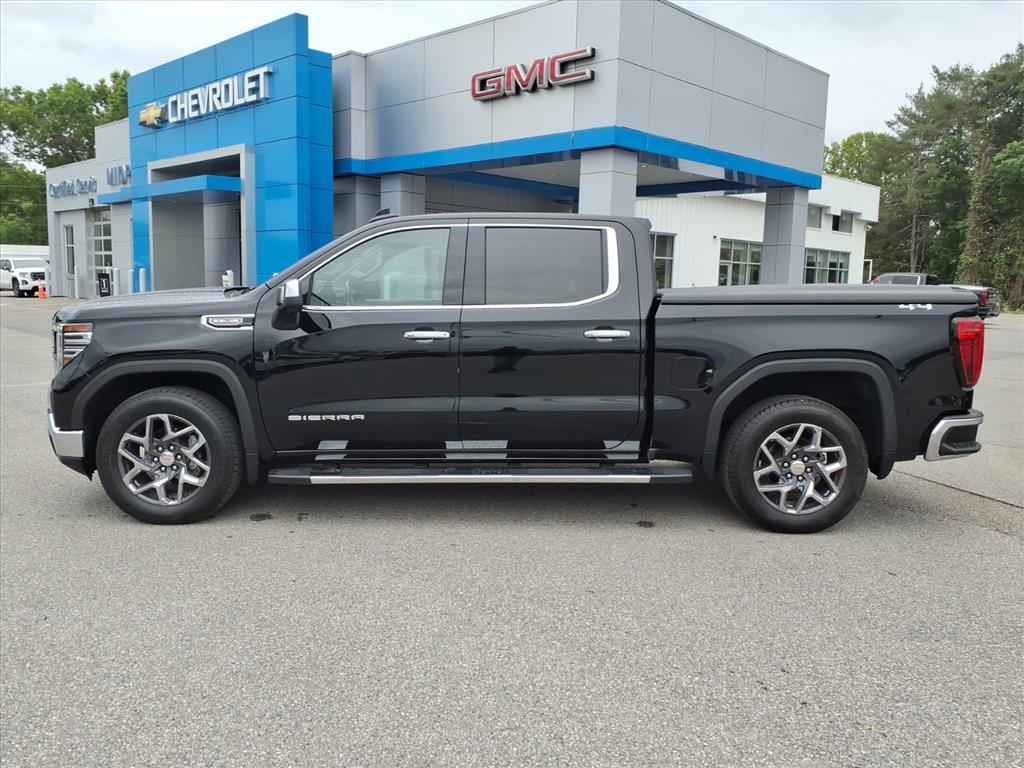 Used 2022 GMC Sierra 1500 SLT w/ SLT Convenience Package AWD/4WD image 7