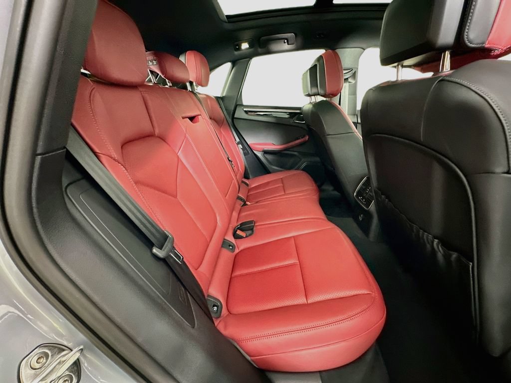 New 2026 Porsche Macan AWD/4WD image 29