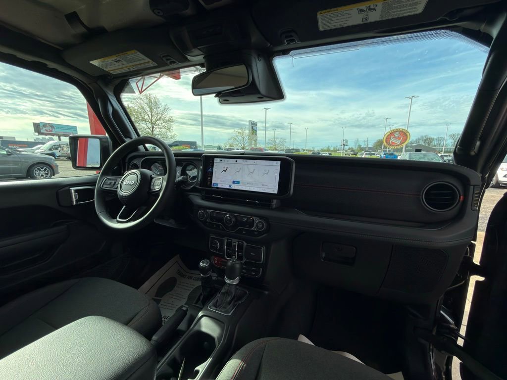 Used 2026 Jeep Wrangler Unlimited Rubicon image 17