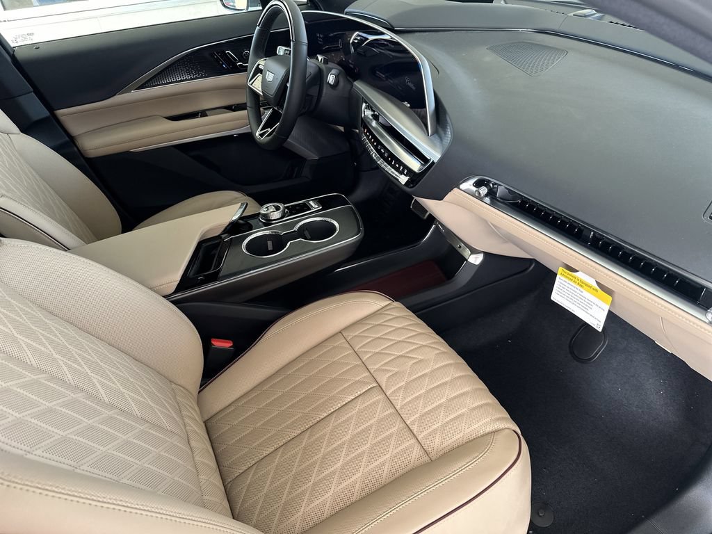 New 2026 Cadillac Lyriq Signature Sport w/ Nappa Leather Package RWD image 34
