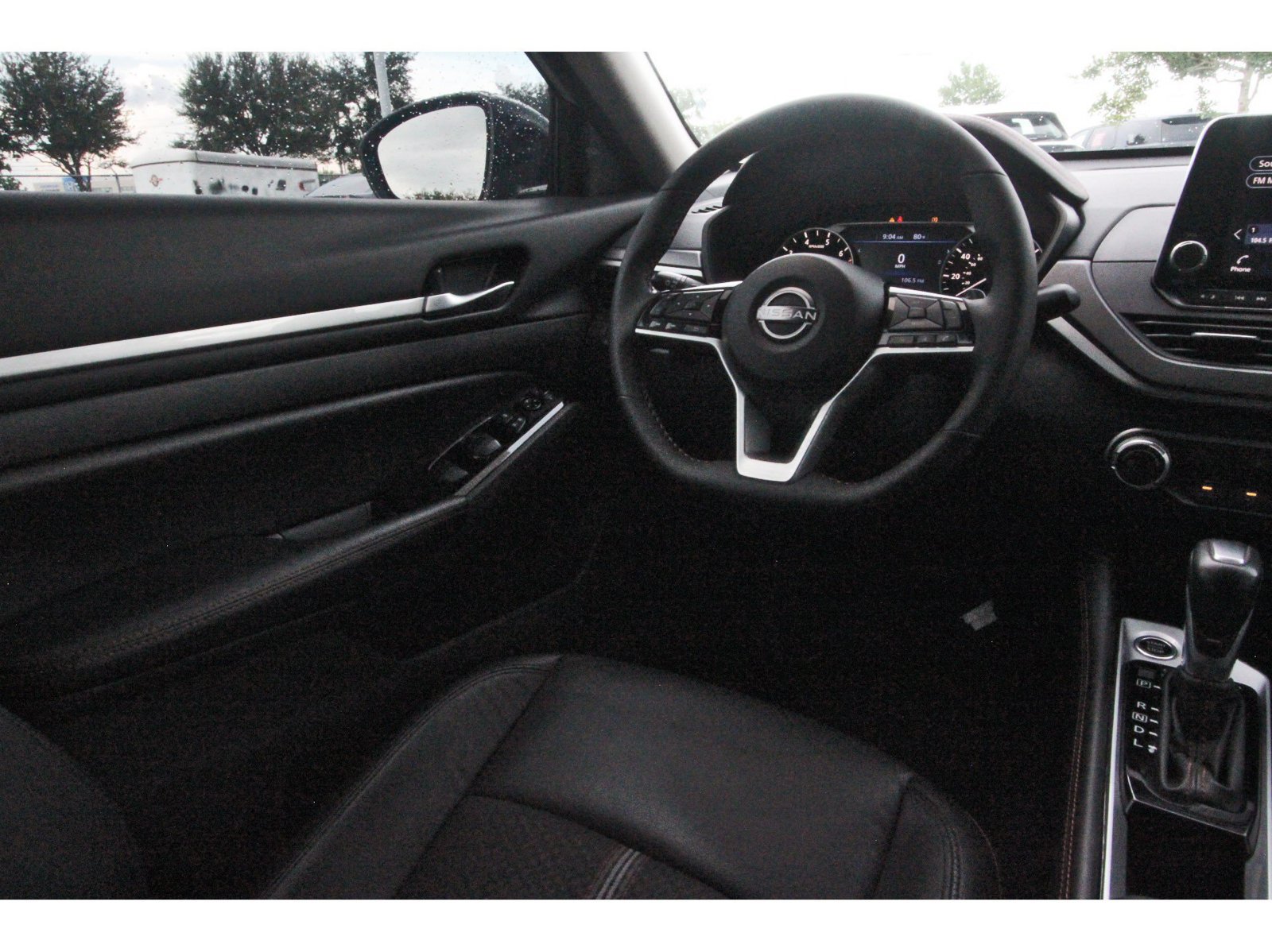 Certified 2025 Nissan Altima 2.5 SR FWD image 11