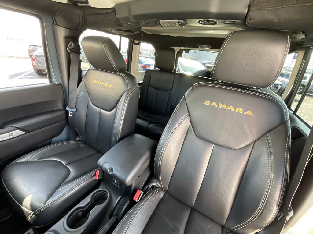 Used 2014 Jeep Wrangler Unlimited Sahara w/ Connectivity Group image 9