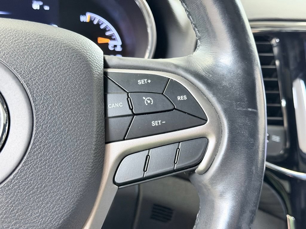 Used 2019 Jeep Grand Cherokee Altitude AWD/4WD image 44