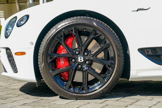 Used 2024 Bentley Continental GT Speed image 15