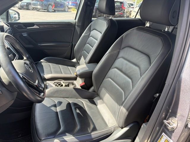 Used 2021 Volkswagen Tiguan SEL Premium R-Line AWD/4WD image 9