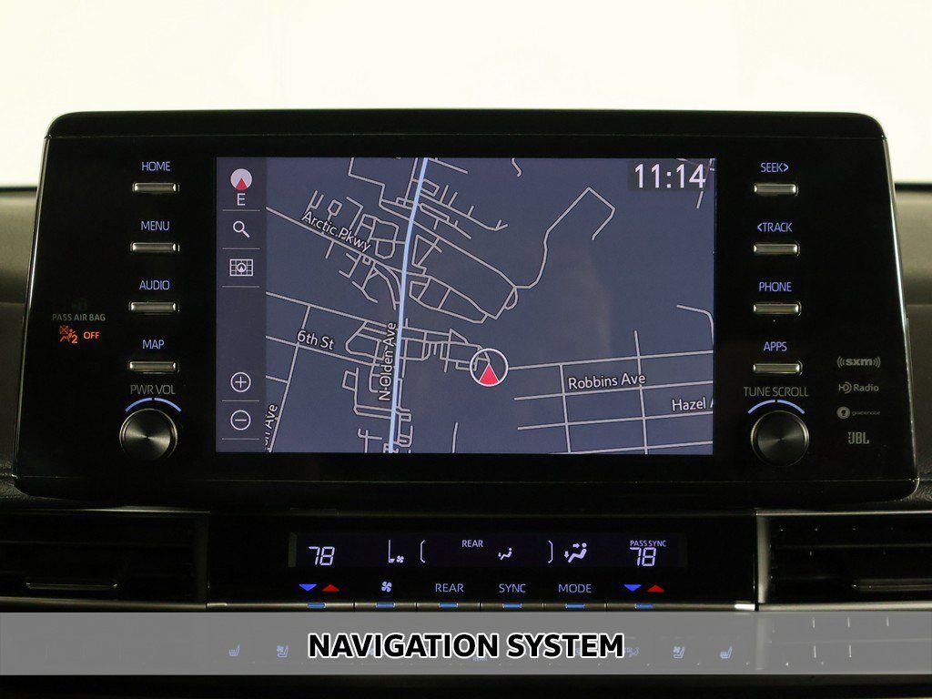 Used 2022 Toyota Sienna Limited AWD/4WD image 3