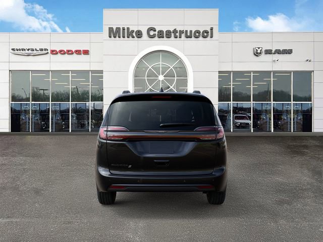 New 2026 Chrysler Pacifica Select FWD image 7
