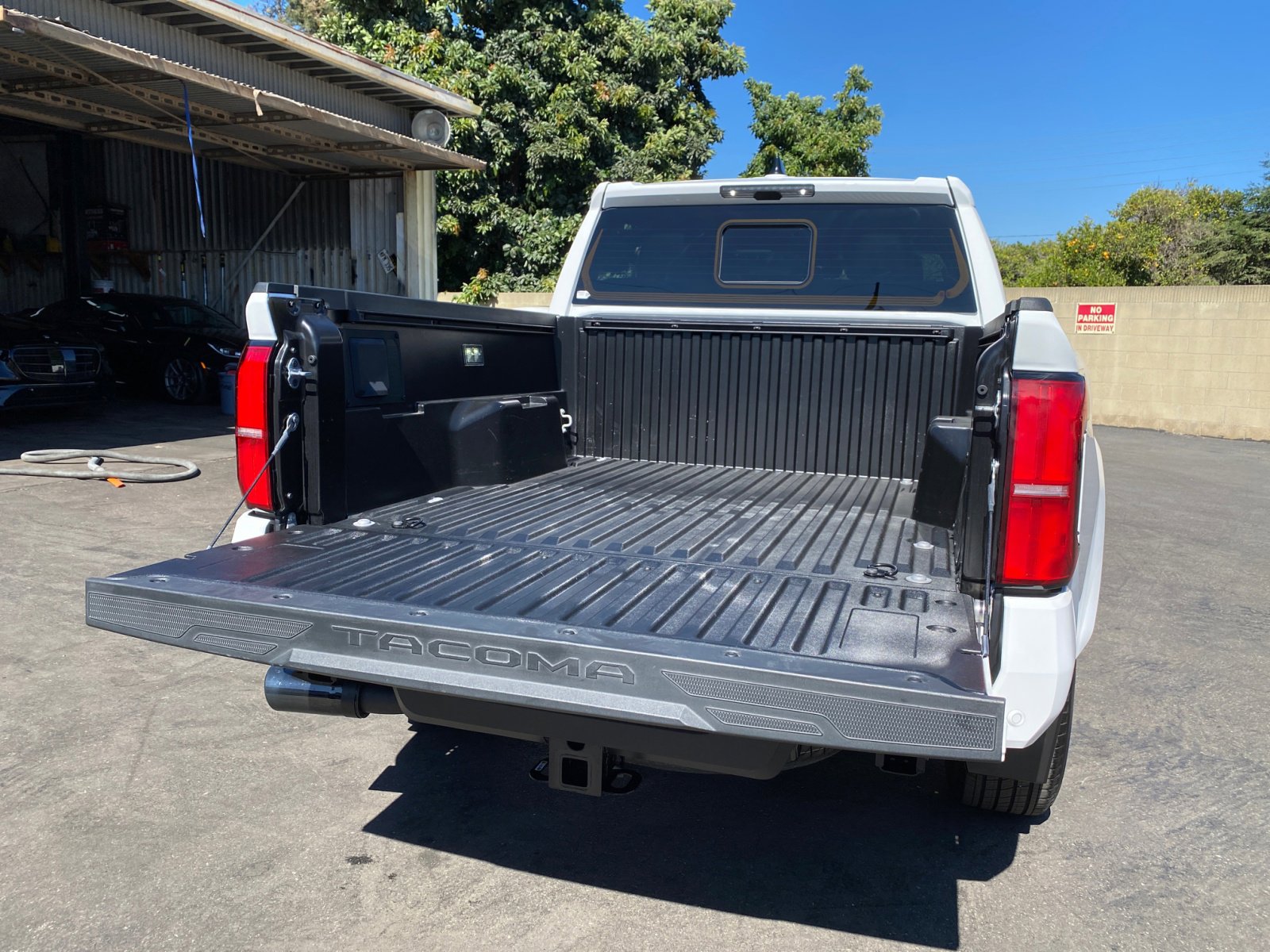 Used 2024 Toyota Tacoma TRD Sport image 27