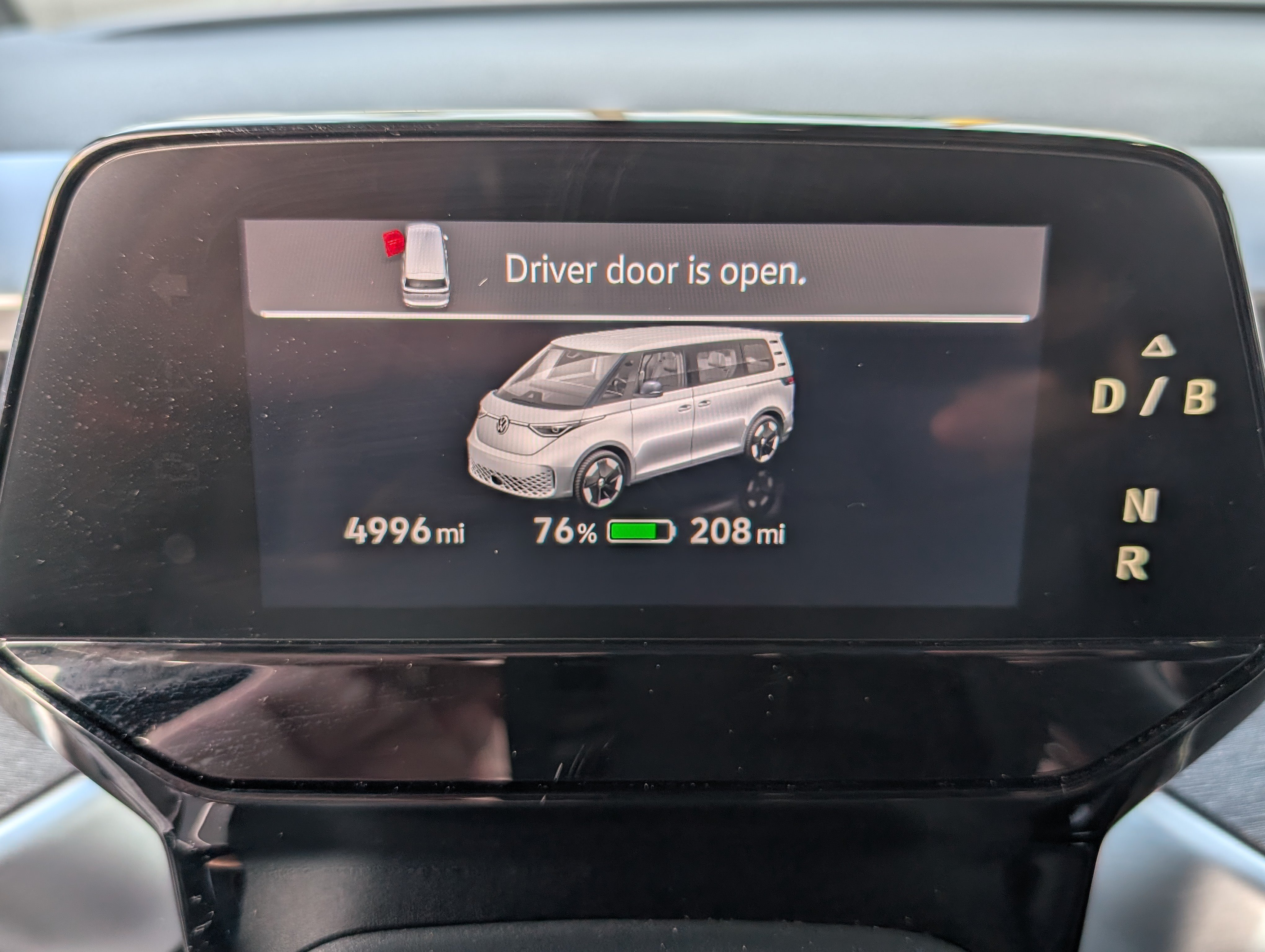 Used 2025 Volkswagen ID. Buzz Pro S Plus RWD image 32