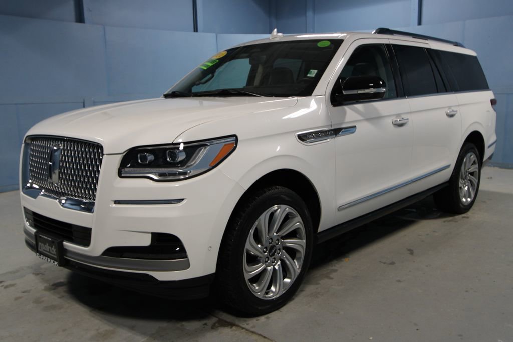 Used 2024 Lincoln Navigator L Reserve image 35