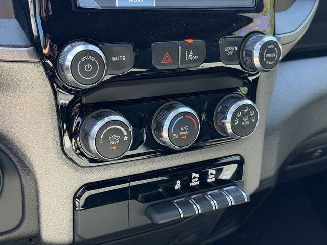 New 2026 RAM 1500 Express image 22