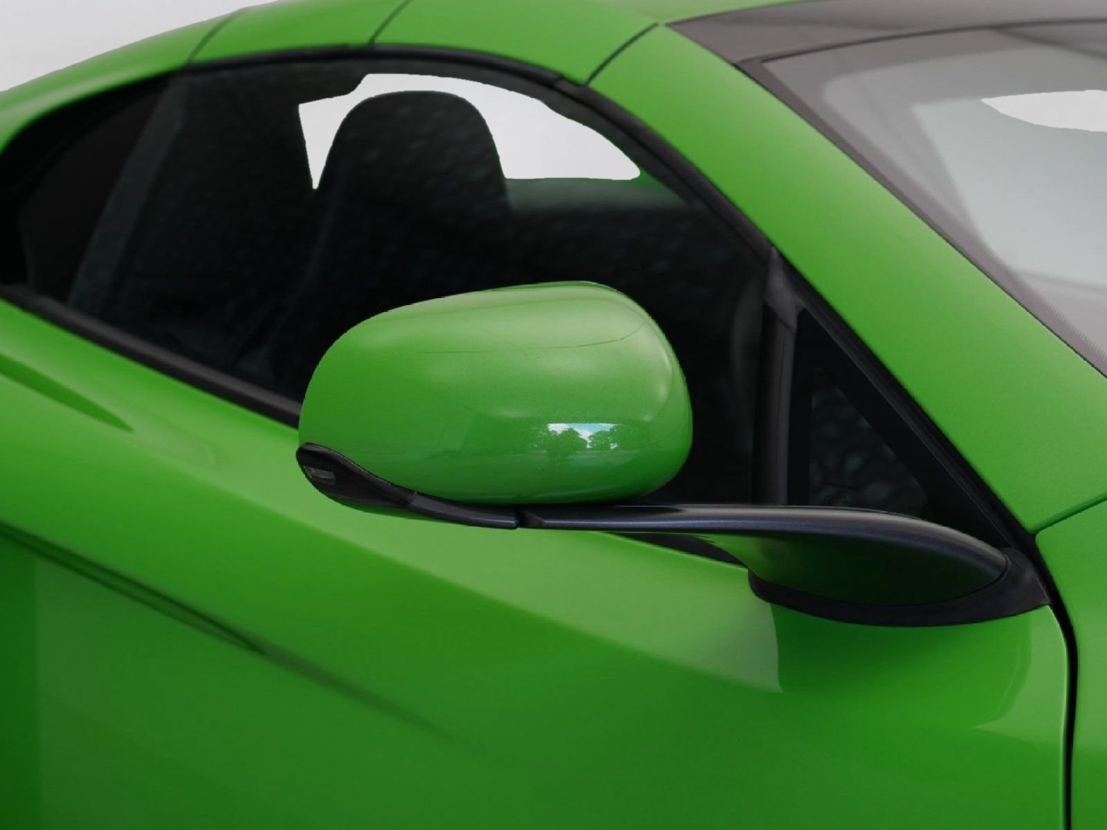 Used 2015 McLaren 650S Spider RWD image 7