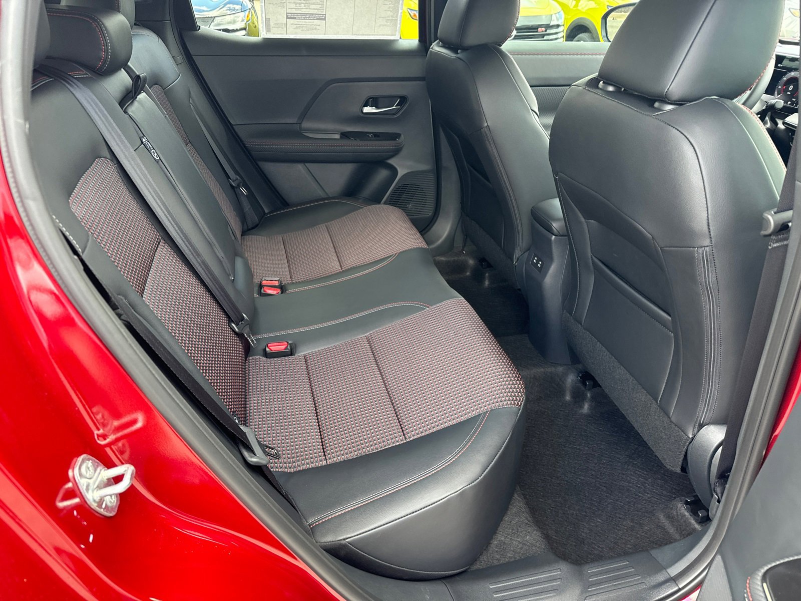 New 2025 Nissan Kicks SR w/ Interior Electronics Package image 15