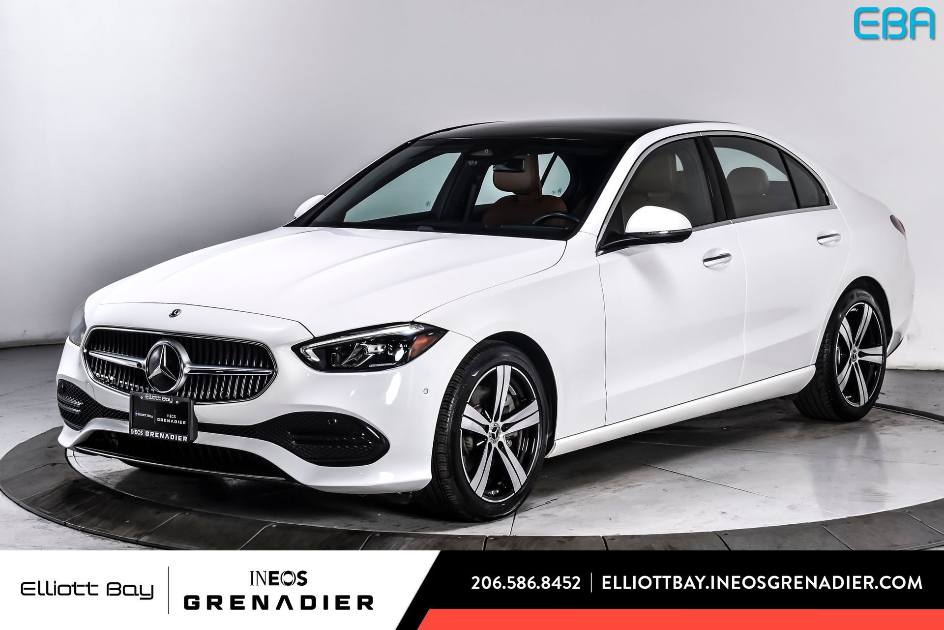 Used 2025 Mercedes-Benz C 300 4MATIC Sedan image 2