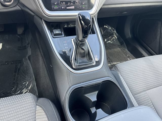 Used 2024 Subaru Outback Premium AWD/4WD image 22