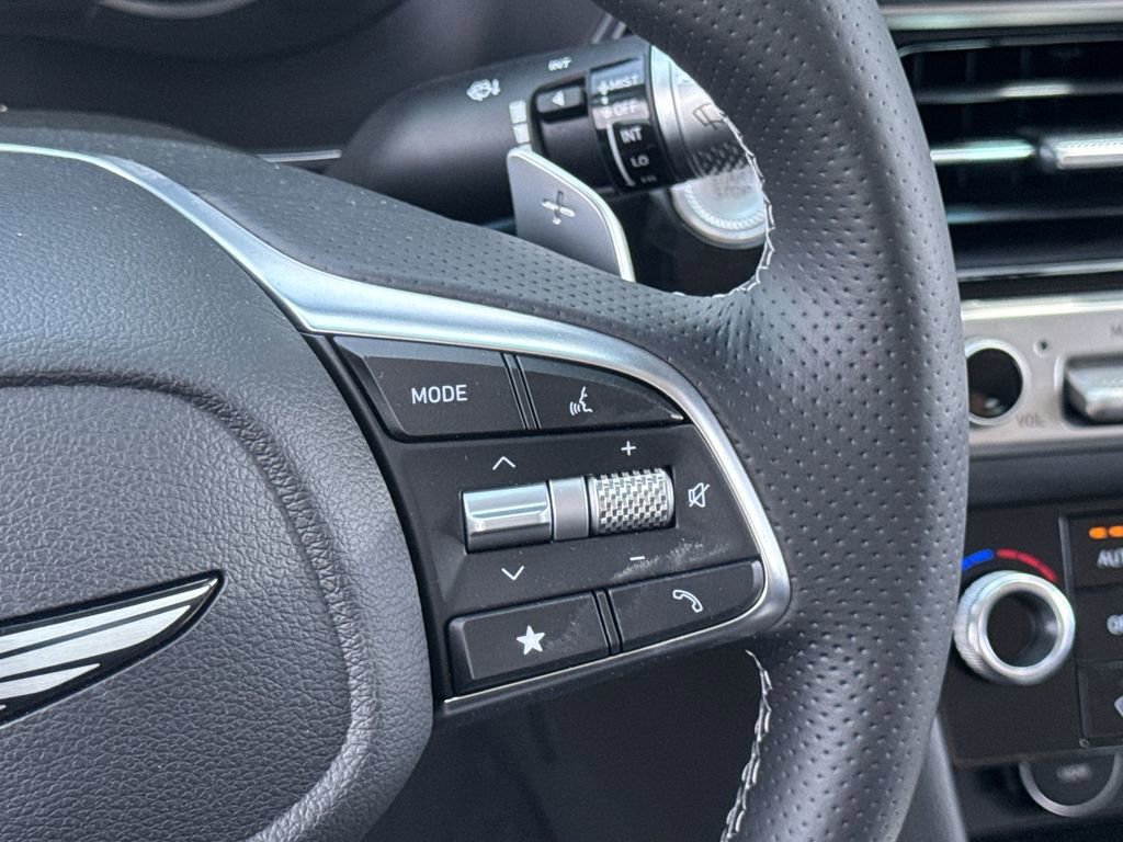 New 2025 Genesis G70 2.5T image 16