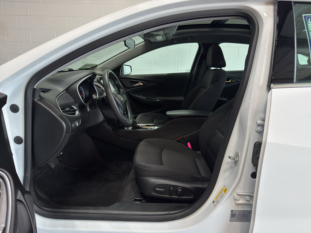 Used 2024 Chevrolet Malibu LT FWD image 13