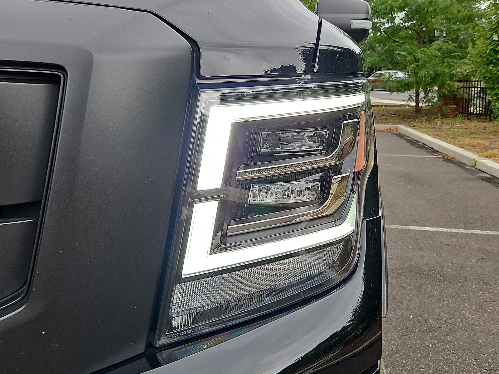 Certified 2024 Nissan Titan PRO-4X w/ Pro-4x Convenience Package AWD/4WD image 9