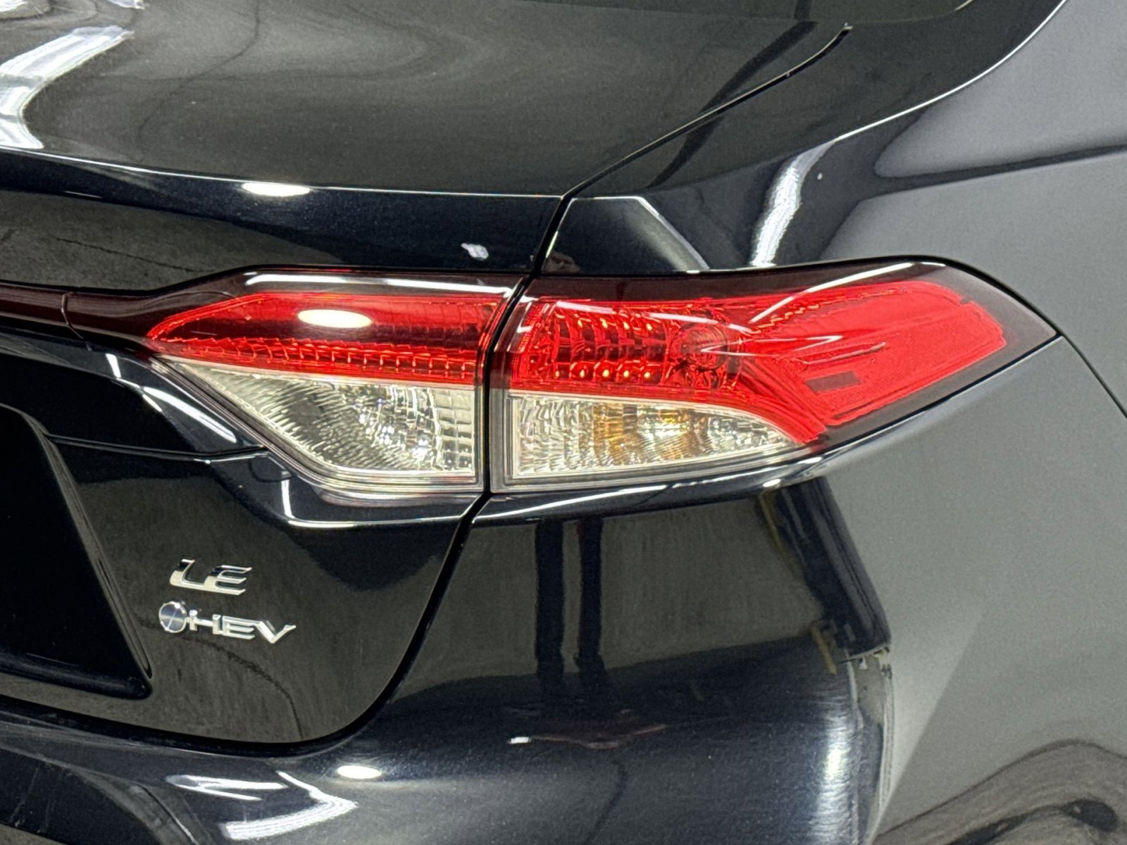 Used 2025 Toyota Corolla LE image 38