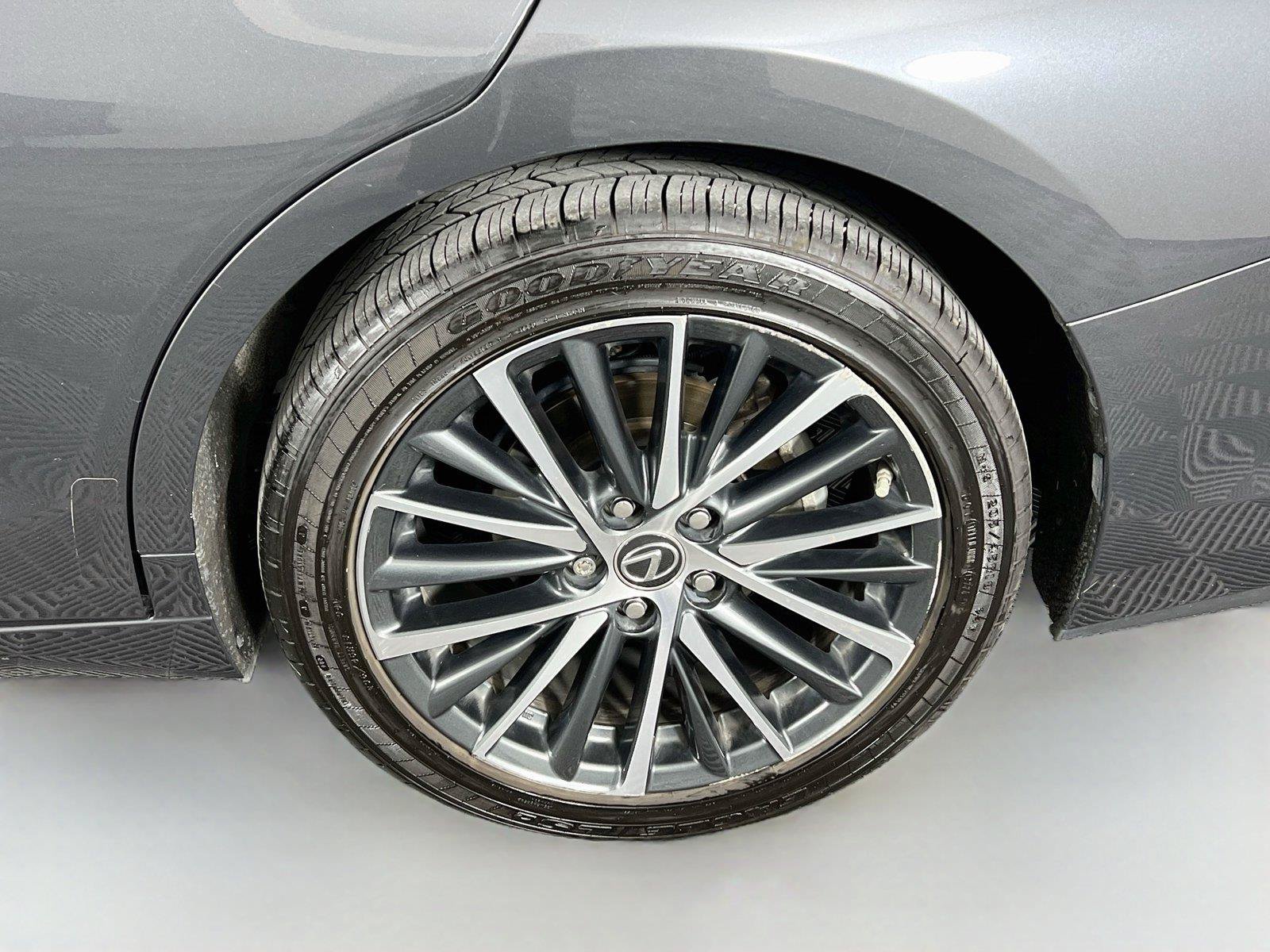 Used 2022 Lexus ES 350 w/ Premium Package FWD image 32