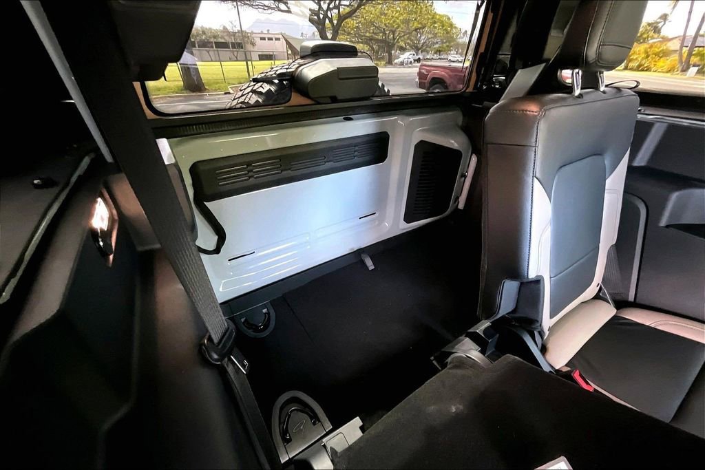 Used 2023 Ford Bronco Wildtrak image 30