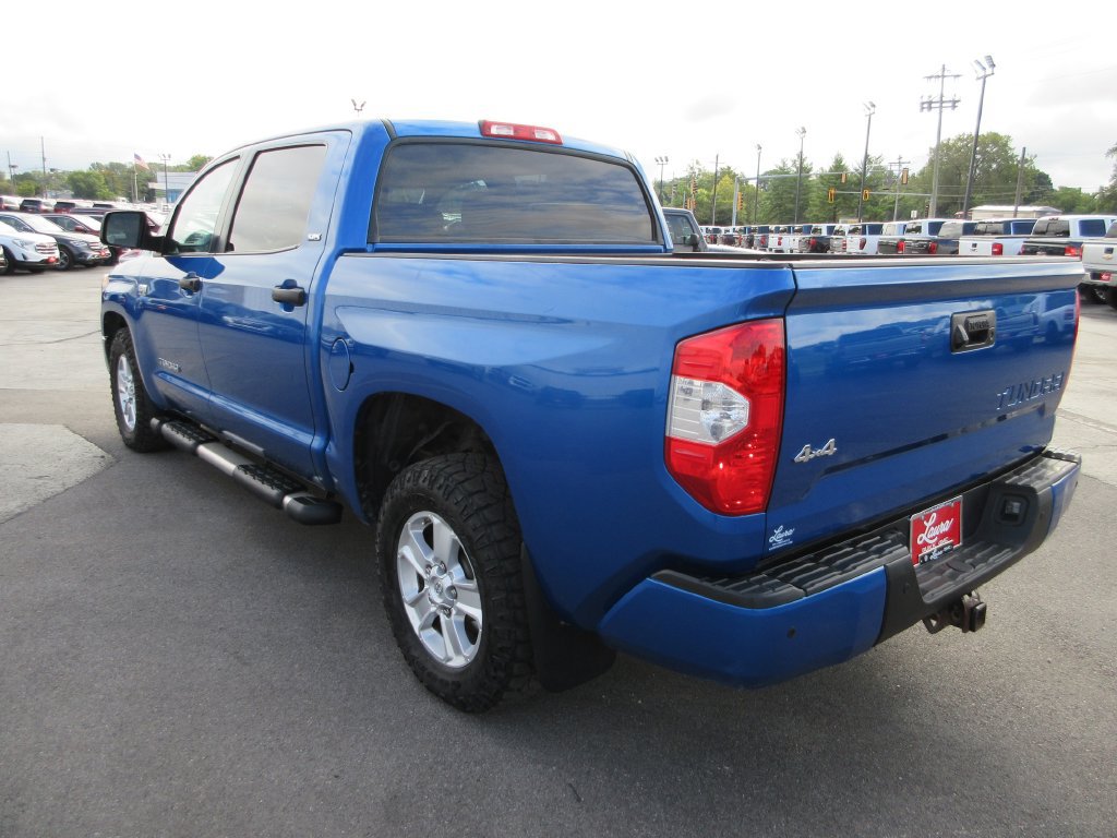 Used 2016 Toyota Tundra SR5 w/ SR5 Upgrade Package AWD/4WD image 8