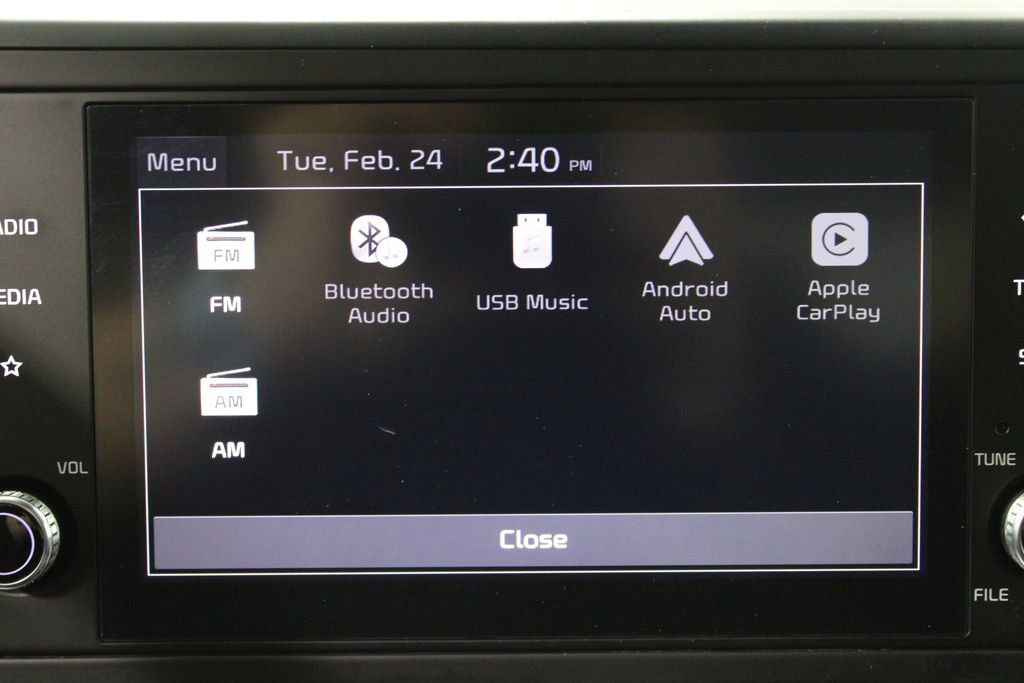 Used 2024 Kia Carnival LX image 47