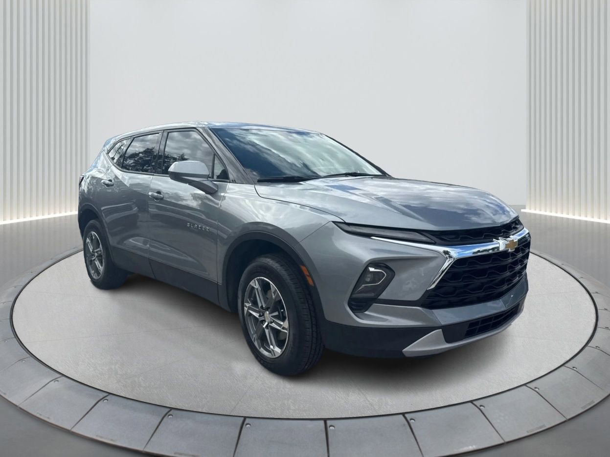 Certified 2023 Chevrolet Blazer LT image 3
